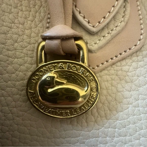 RARE Vintage Dooney & Bourke Leather Lockhart Crossbody Purse | Tan |Made in USA - Picture 5 of 16